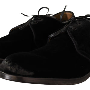 Dolce &amp; Gabbana Elegantes zapatos Derby de terciopelo negro