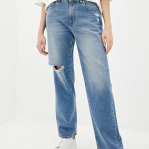 Chic Distressed Love Moschino Jeans