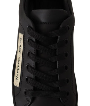 Zapatillas bajas elegantes de cuero negro y dorado de Dolce &amp; Gabbana