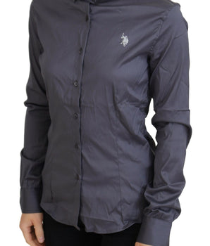 Asociación de polo estadounidense. Elegante polo gris de manga larga