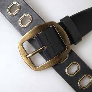 Dolce & Gabbana Sleek Italian Leather Belt with Metal Buckle