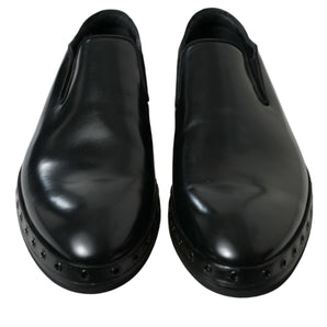 Dolce &amp; Gabbana Elegantes mocasines de cuero negro con tachuelas