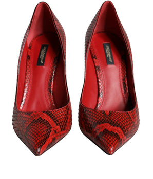 Dolce &amp; Gabbana Zapatos de tacón alto con tacón de aguja de cuero rojo