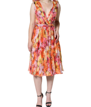 Dolce &amp; Gabbana Vestido midi floral multicolor sin mangas con cuello en V