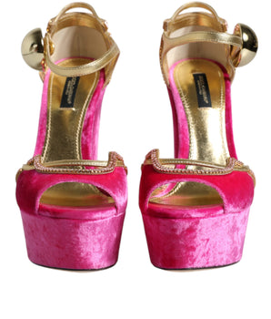 Dolce &amp; Gabbana Sandalias de tacón con correa al tobillo y plataforma de terciopelo rosa Zapatos