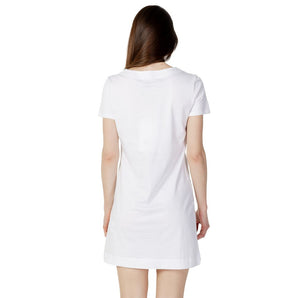 Pantalón corto de algodón blanco Love Moschino