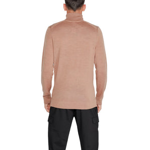 Jersey de lana beige de Calvin Klein