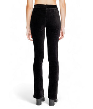 Vaqueros y pantalones de algodón negros Street One