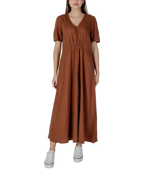Vestido de lino marrón B.Young