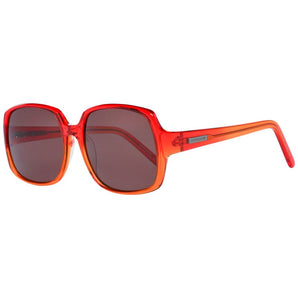 Más y más gafas de sol de plástico rojo