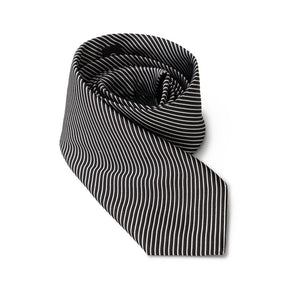Corbatas y pajaritas de seda negras de Giorgio Armani