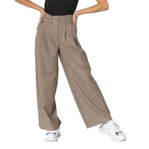 Sólo vaqueros y pantalones de elastano beige