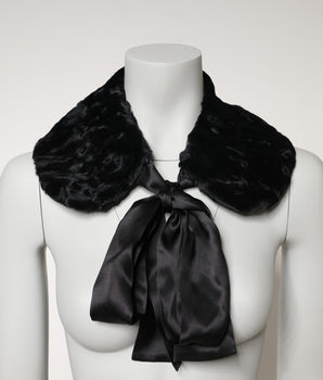 Bufanda de invierno Dolce &amp; Gabbana de piel de cordero negra para mujer