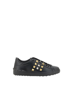 Valentino Garavani Black Calf Leather Bos Taurus Low Top Sneakers