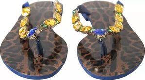 Sandalias planas con cristales azules de Dolce &amp; Gabbana para la playa
