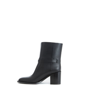Burberry black leather ankle boots
