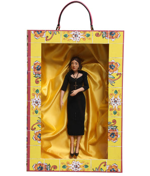 Muñecas sicilianas de cuero y cerámica de Dolce &amp; Gabbana con vestido negro