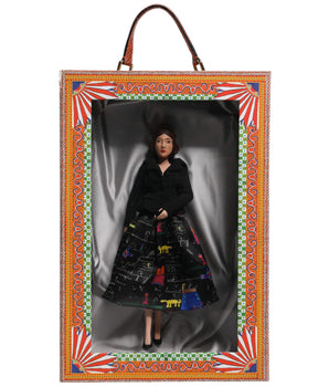 Muñecas sicilianas de cuero y cerámica de Dolce &amp; Gabbana con vestido negro