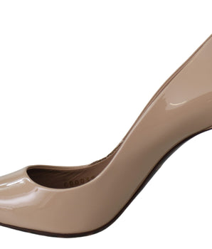 Zapatos de tacón de aguja de charol beige de Dolce &amp; Gabbana
