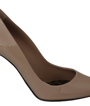 Zapatos de tacón de aguja de charol beige de Dolce &amp; Gabbana