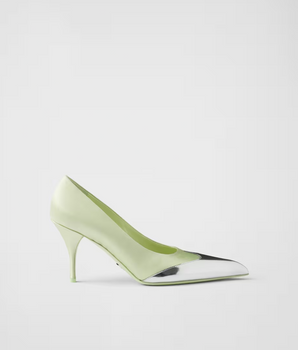 Zapatos de salón Prada de satén y piel metalizada