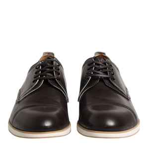 Zapatos de vestir formales con cordones estilo Derby de cuero marrón oscuro de Pollini