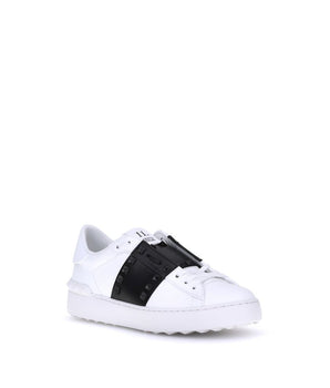 Valentino Garavani Black Calf Leather Bos Taurus Low Top Sneakers