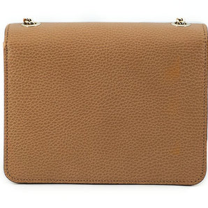 Elegante bolso de hombro beige de Gucci con broche GG